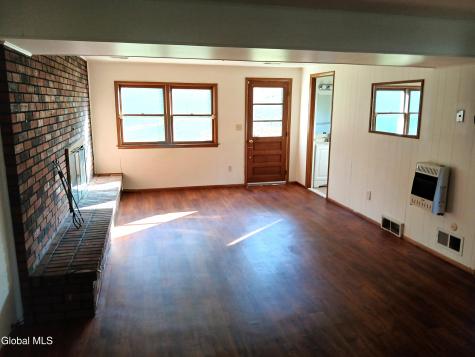 3 Mohawk View Road Latham NY 12110