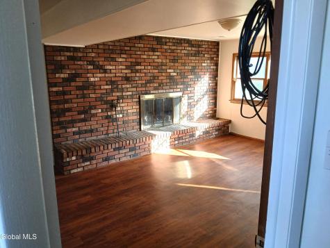 3 Mohawk View Road Latham NY 12110