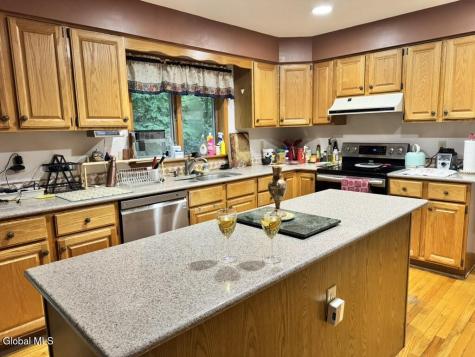 1 Marlboro Drive Clifton Park NY 12065