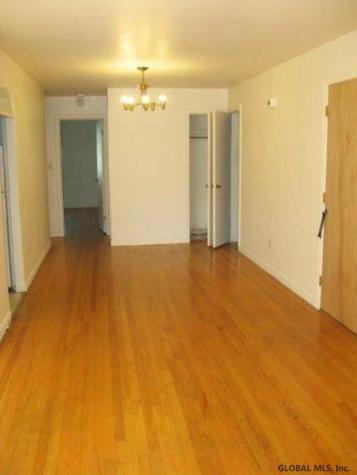 31 Parkwood Street Albany NY 12208
