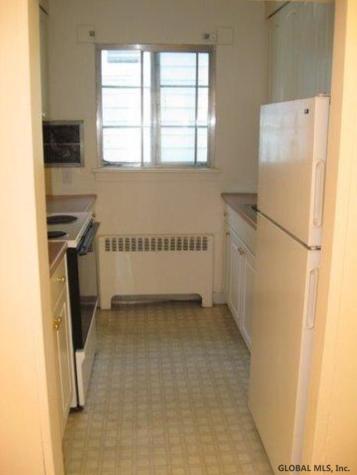 31 Parkwood Street Albany NY 12208