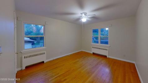 31 Parkwood Street Albany NY 12208