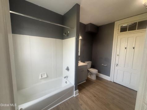 17 Ash Grove Place Albany NY 12202