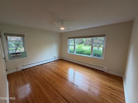2204 Dean Street Niskayuna NY 12309