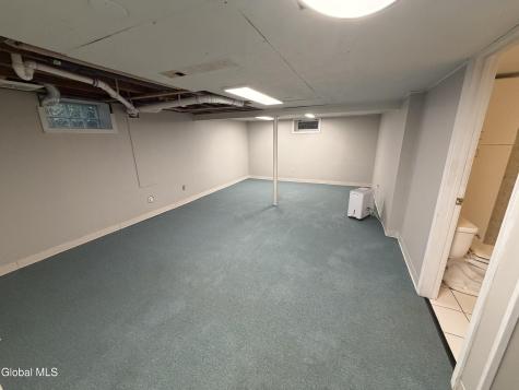 2204 Dean Street Niskayuna NY 12309