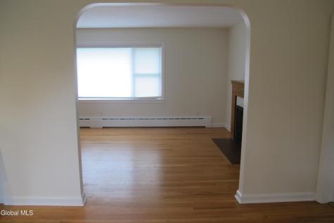 2204 Dean Street Niskayuna NY 12309