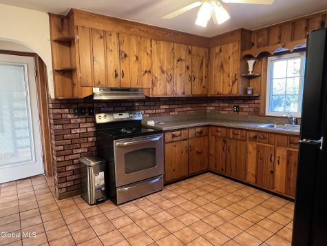 24 Venezio Avenue Albany NY 12203