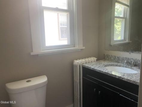 51 Hollywood Avenue Albany NY 12208