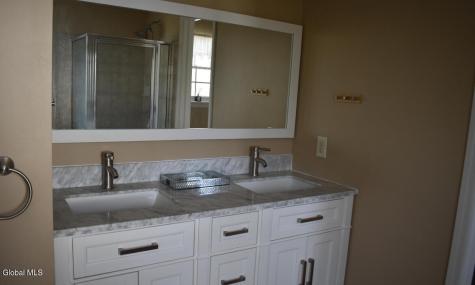 1 Annabel Place Clifton Park NY 12065