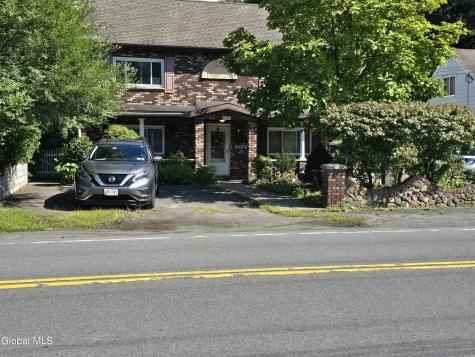3206 Guilderland Avenue Rotterdam NY 12306
