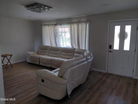 192 Shaker Park Drive Albany NY 12211