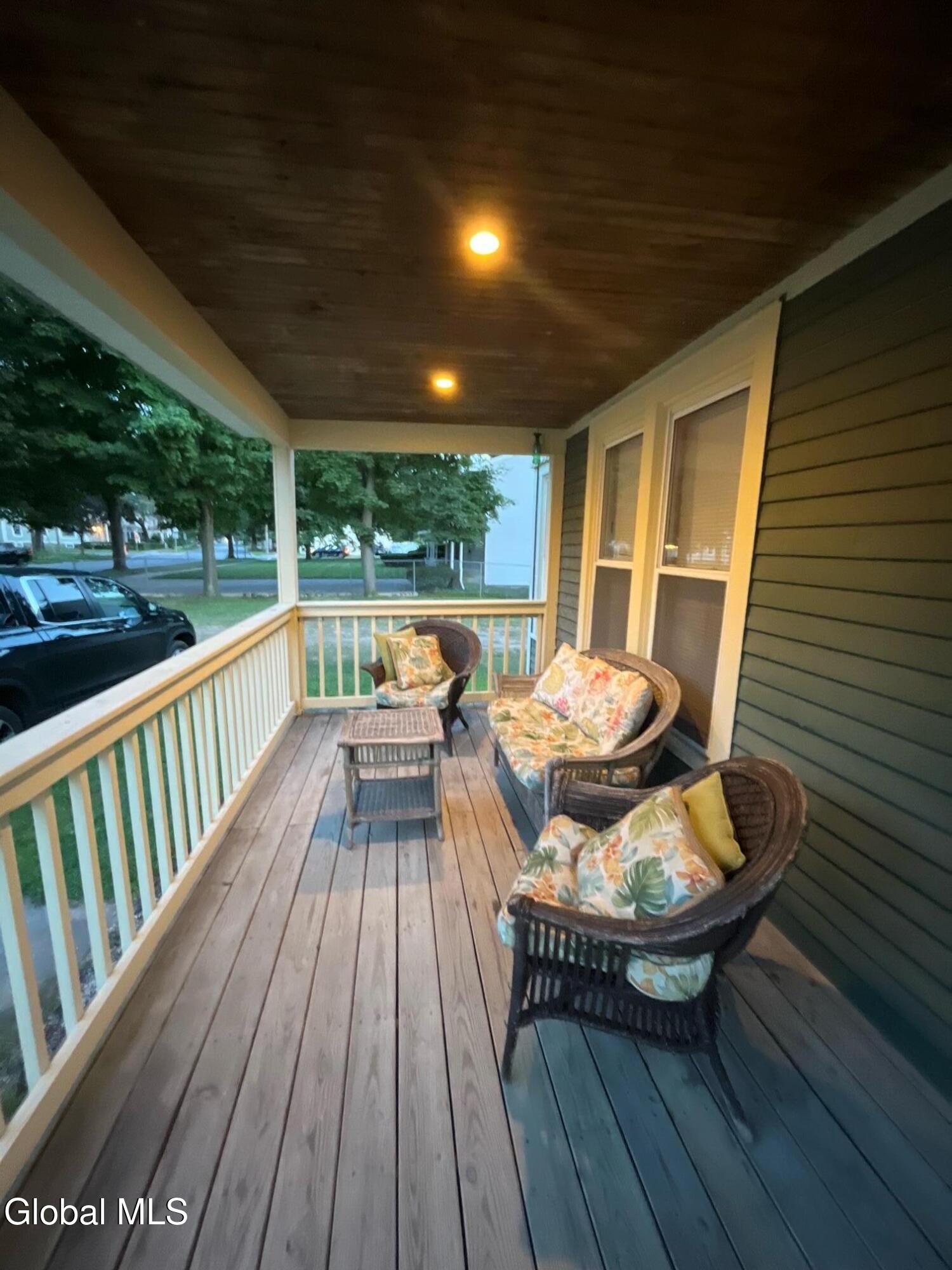 147 Nelson Saratoga Springs NY 12866