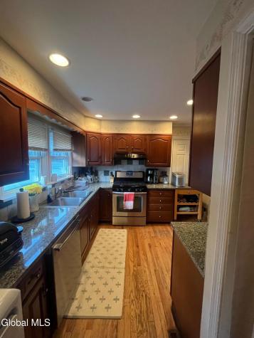 147 Nelson Saratoga Springs NY 12866