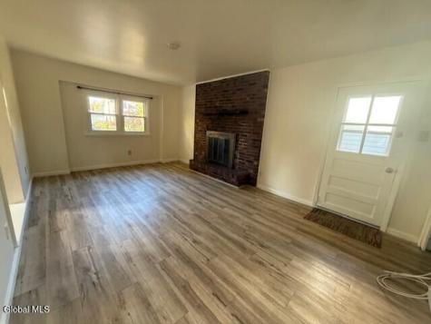 13 Parkwood Drive Colonie NY 12205