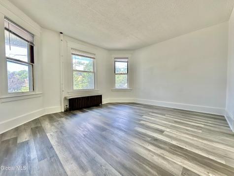 1346 Stanford Street Schenectady NY 12308