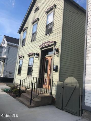 122 N Ferry Street Schenectady NY 12305