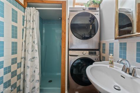 92 Walworth Street Saratoga Springs NY 12866