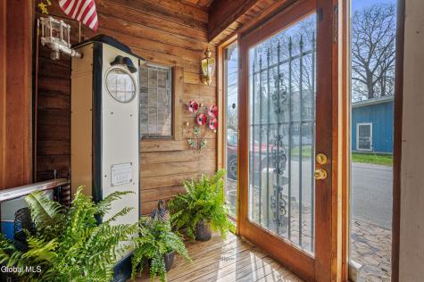 92 Walworth Street Saratoga Springs NY 12866