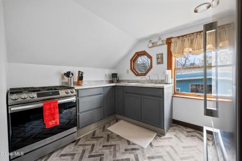 92 Walworth Street Saratoga Springs NY 12866
