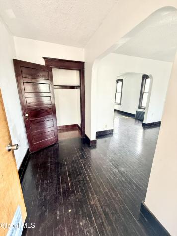 1121 10th Avenue Schenectady NY 12303