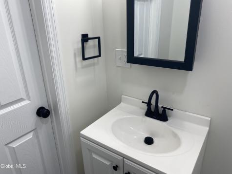 1755 Avenue B Schenectady NY 12308