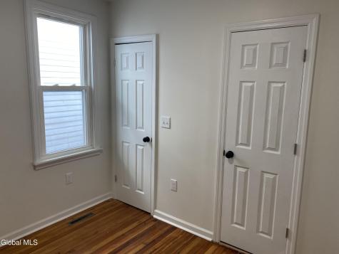 1755 Avenue B Schenectady NY 12308