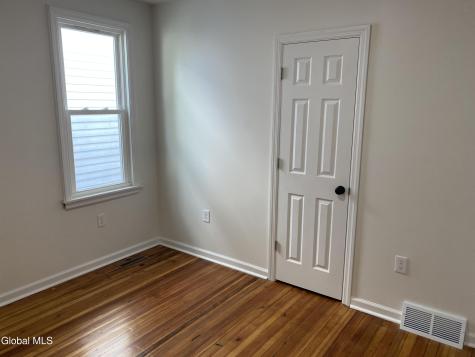 1755 Avenue B Schenectady NY 12308