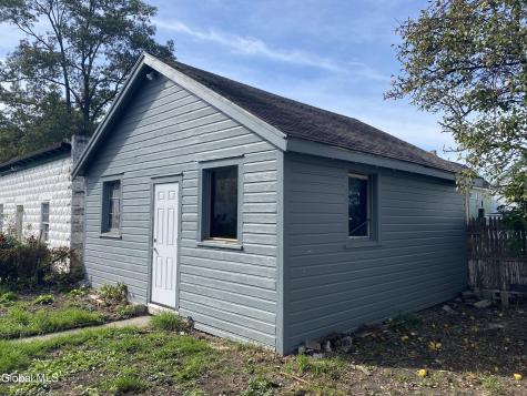 1755 Avenue B Schenectady NY 12308