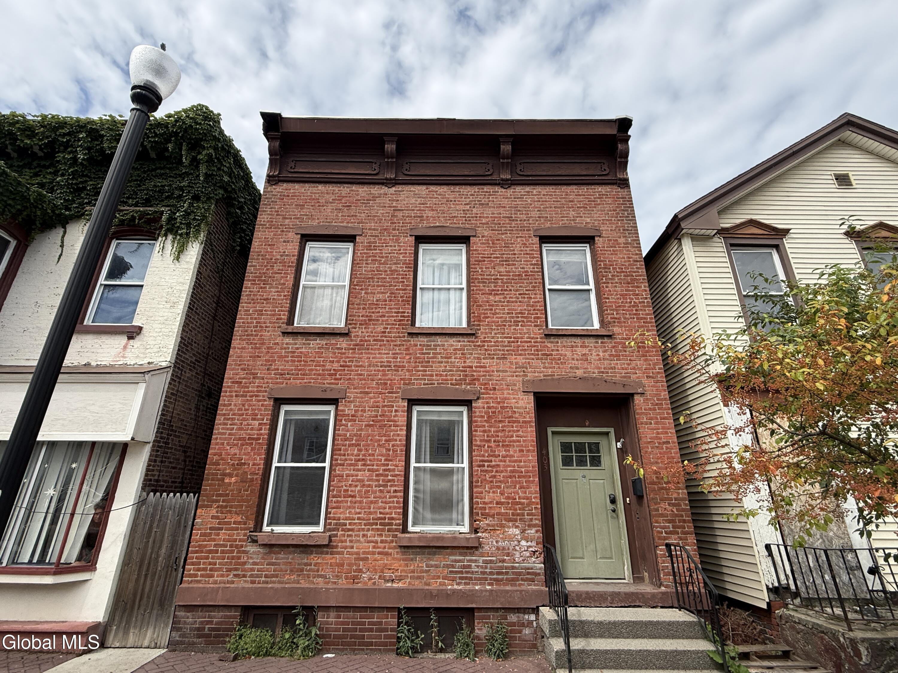 403 2nd Street Troy NY 12180