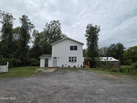 116 Clamsteam Road Halfmoon NY 12065