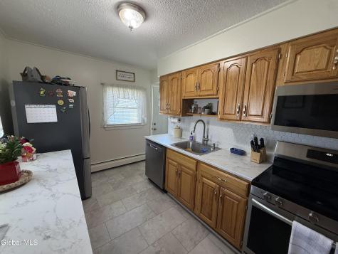 72 Lincoln Avenue Colonie NY 12205