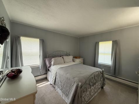 72 Lincoln Avenue Colonie NY 12205