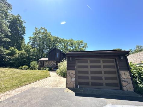 2810 Consaul Road Schenectady NY 12304