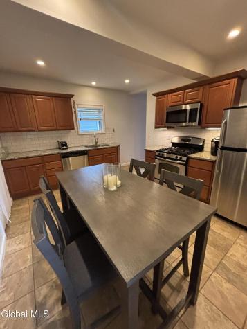 165 Lake Avenue Saratoga Springs NY 12866