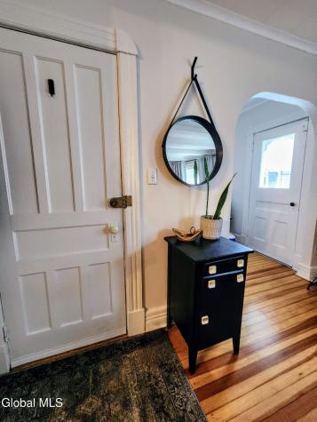 11 Ingersoll Avenue Schenectady NY 12305