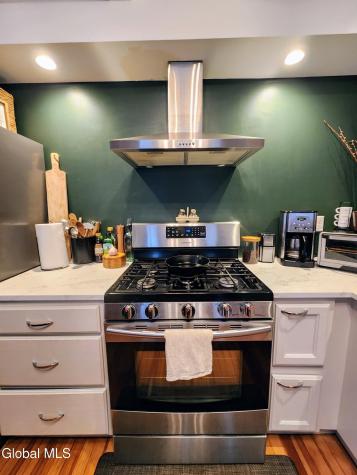 11 Ingersoll Avenue Schenectady NY 12305