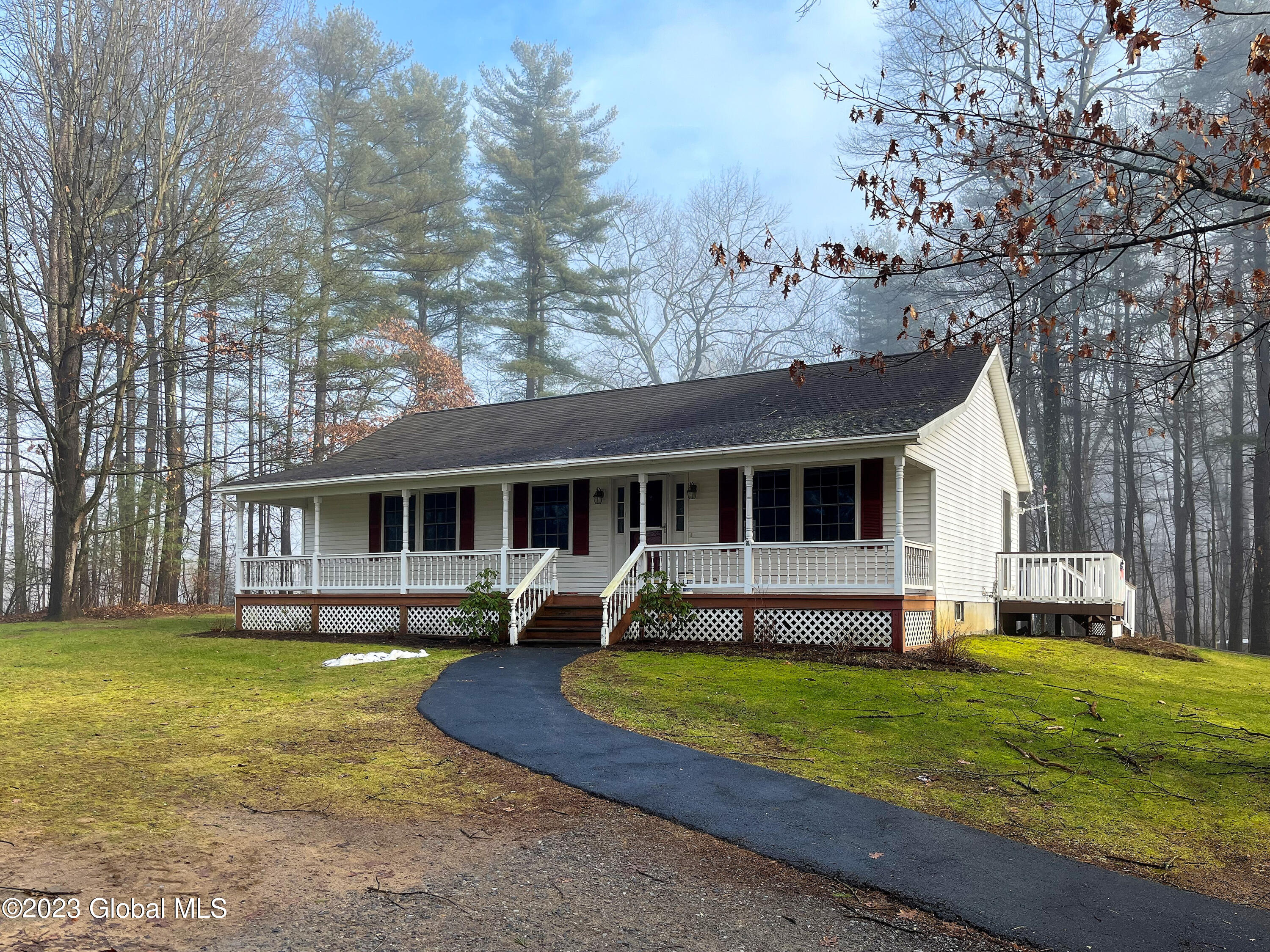44 Phillips Road Stillwater NY 12170