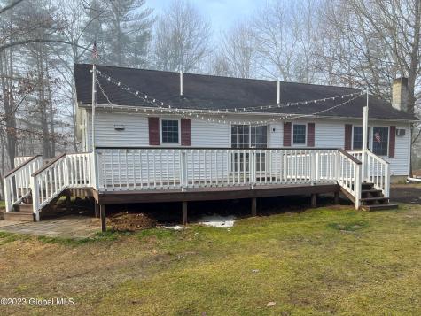 44 Phillips Road Stillwater NY 12170