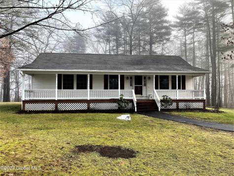 44 Phillips Road Stillwater NY 12170