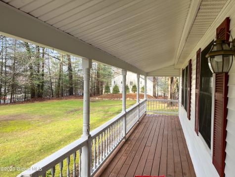 44 Phillips Road Stillwater NY 12170