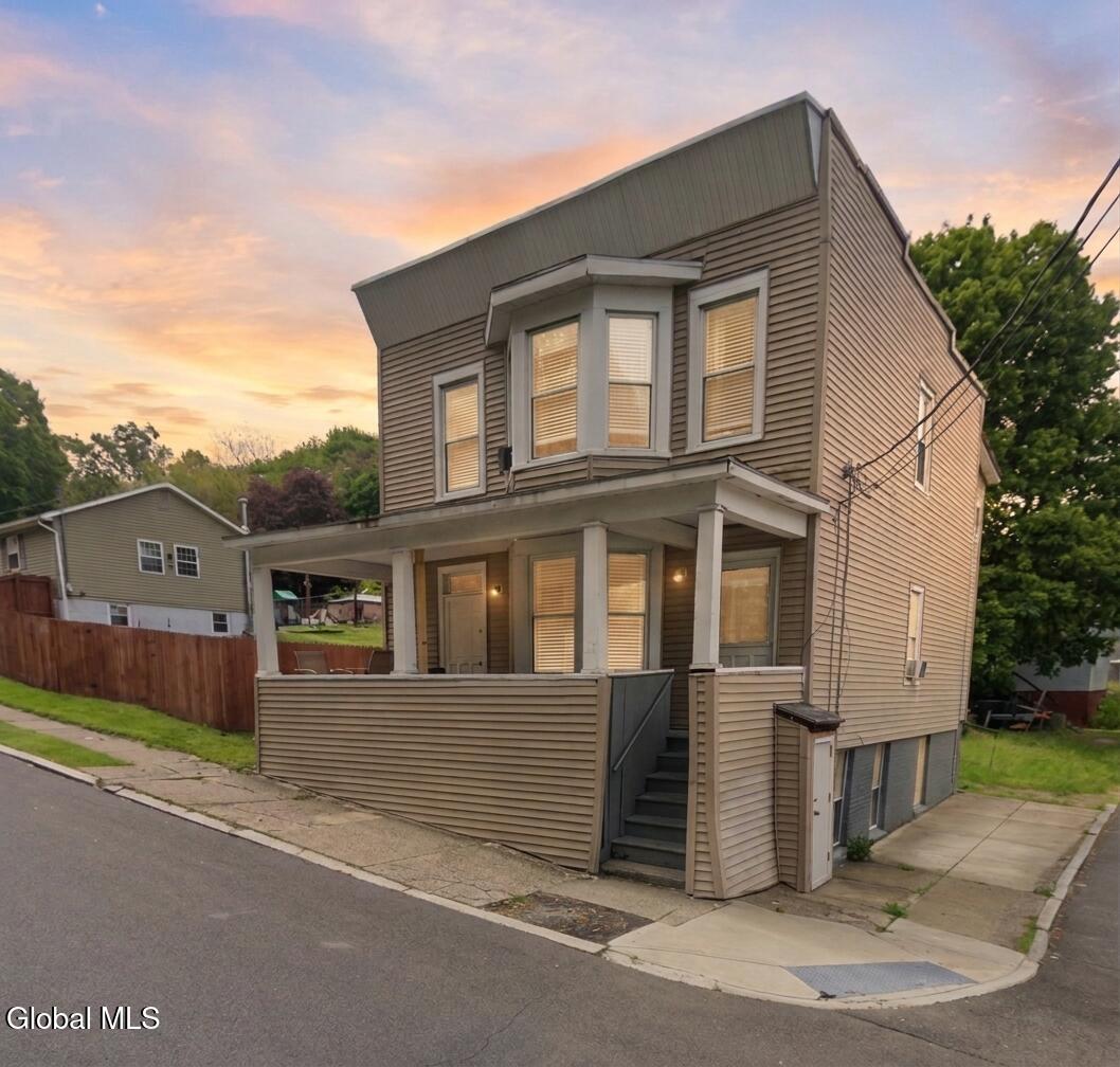 11 Lincoln Avenue Troy NY 12180