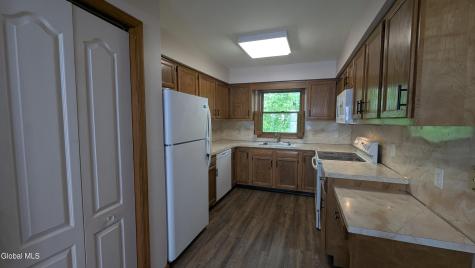 821 Salina Street Schenectady NY 12308
