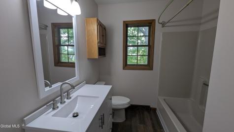 821 Salina Street Schenectady NY 12308