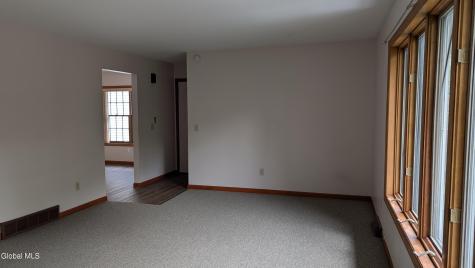 821 Salina Street Schenectady NY 12308