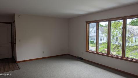 821 Salina Street Schenectady NY 12308