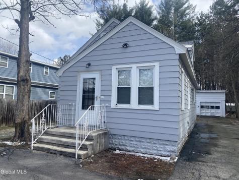 2971 Hamburg Street Schenectady NY 12303