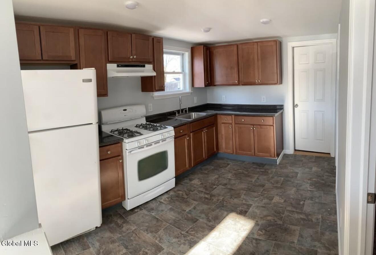 323 19th Street Watervliet NY 12189