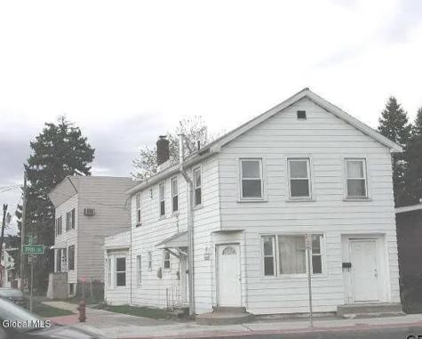 323 19th Street Watervliet NY 12189