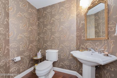 38 High Rock Avenue Saratoga Springs NY 12866