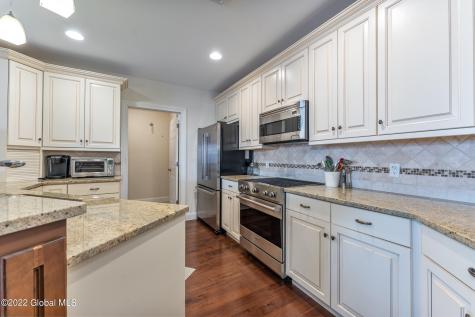 38 High Rock Avenue Saratoga Springs NY 12866